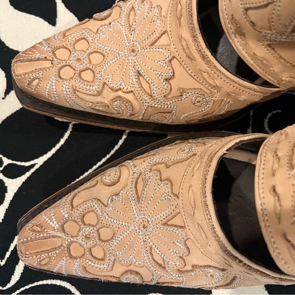 Chic Floral Embroidered Ankle Booties